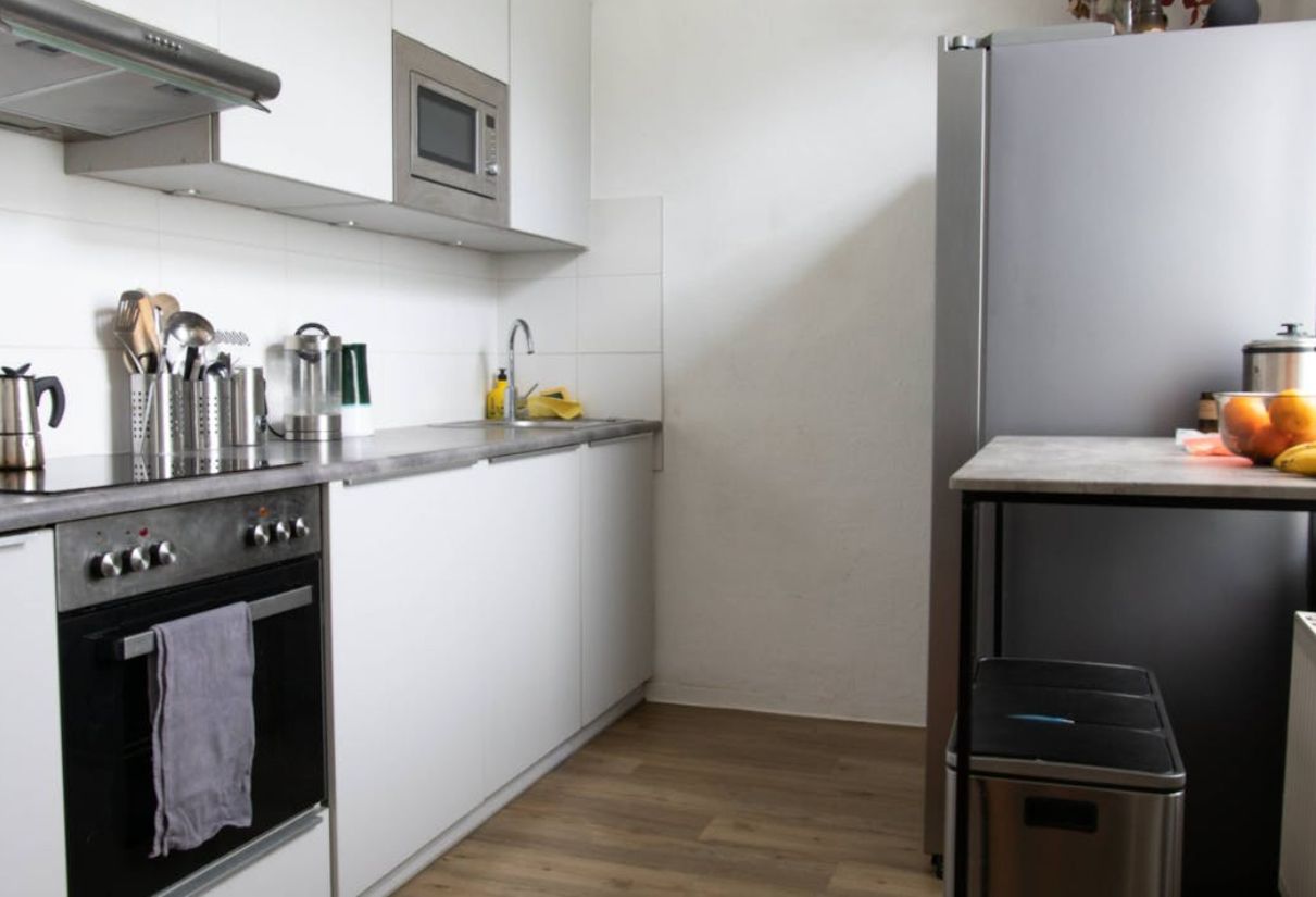 Bright Apartment next to Volkspark Friedrichshain