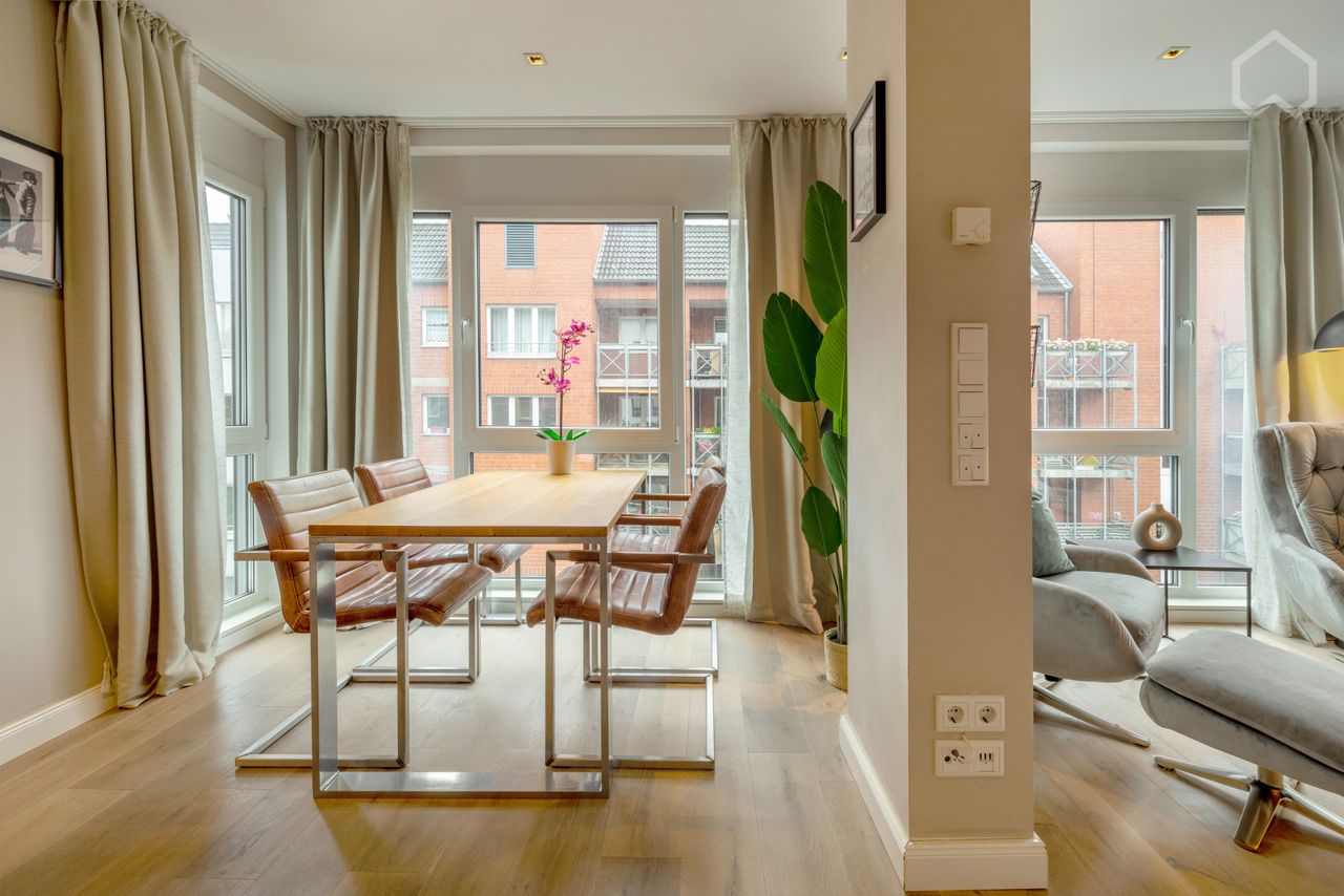 Exclusive apartment - top located in Köln with service