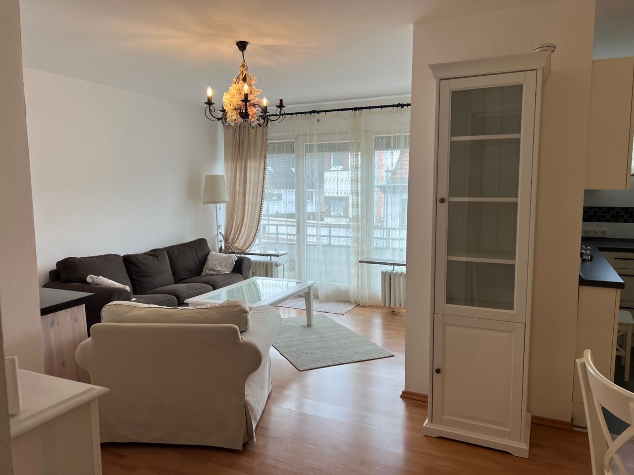 Chic furnished apartment in Düsseldorf: Your new home in Isenburgstraße!