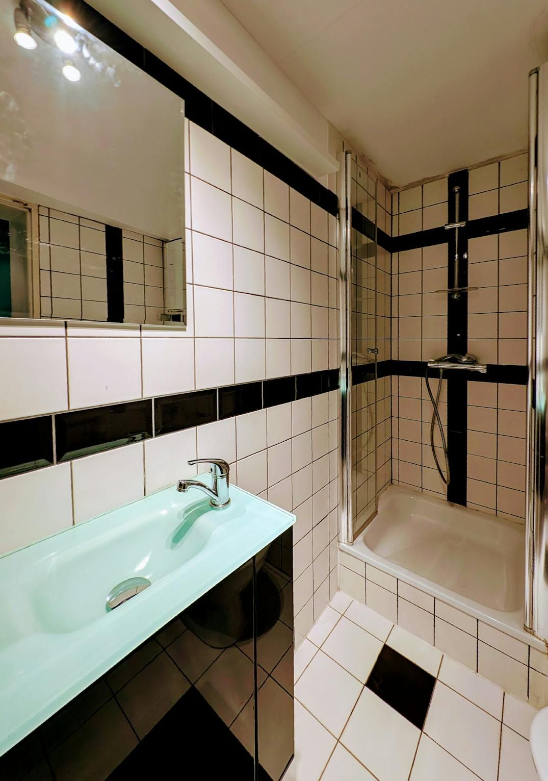 Perfect and charming apartment (Kreuzberg)