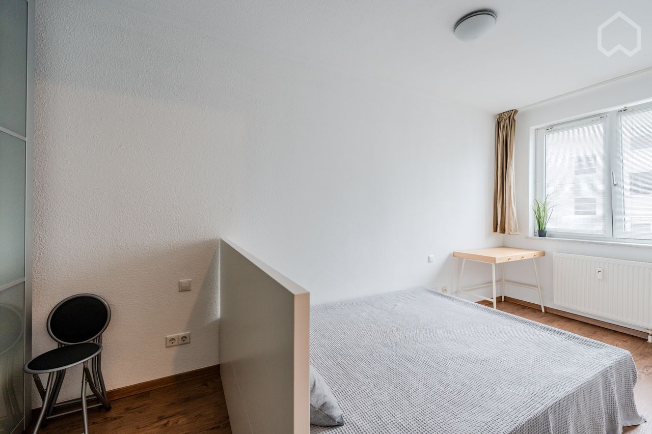 Modern and bright new apartment in the heart of Berlin-Mitte, near U Spittelmarkt.