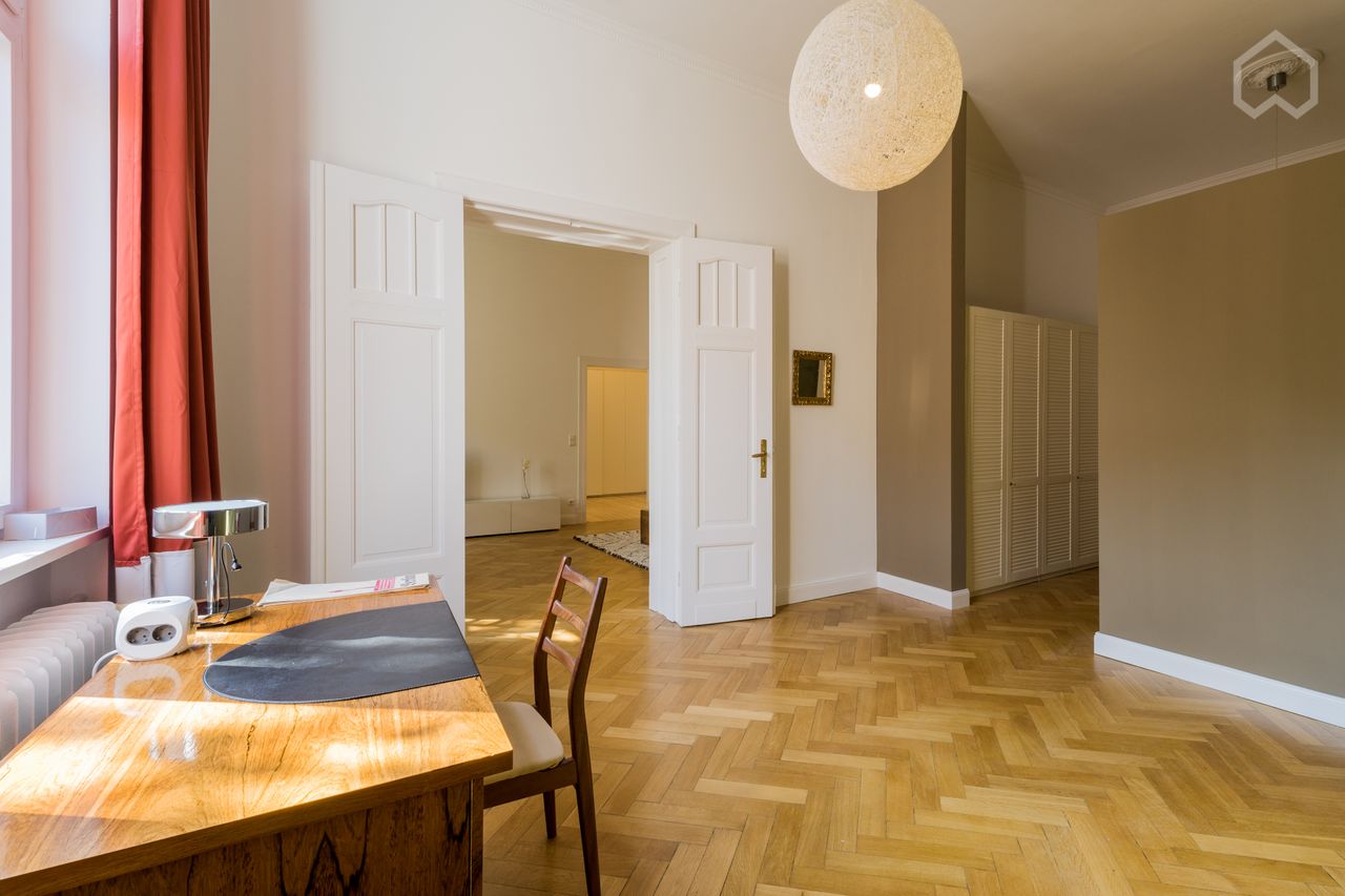 All inclusive-Luxurious  and fashionable flat in Schöneberg