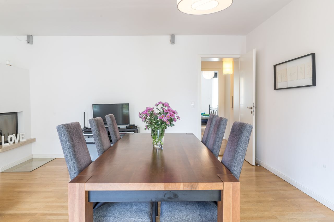 Amazing, lovely apartment located in Prenzlauer Berg with elevator