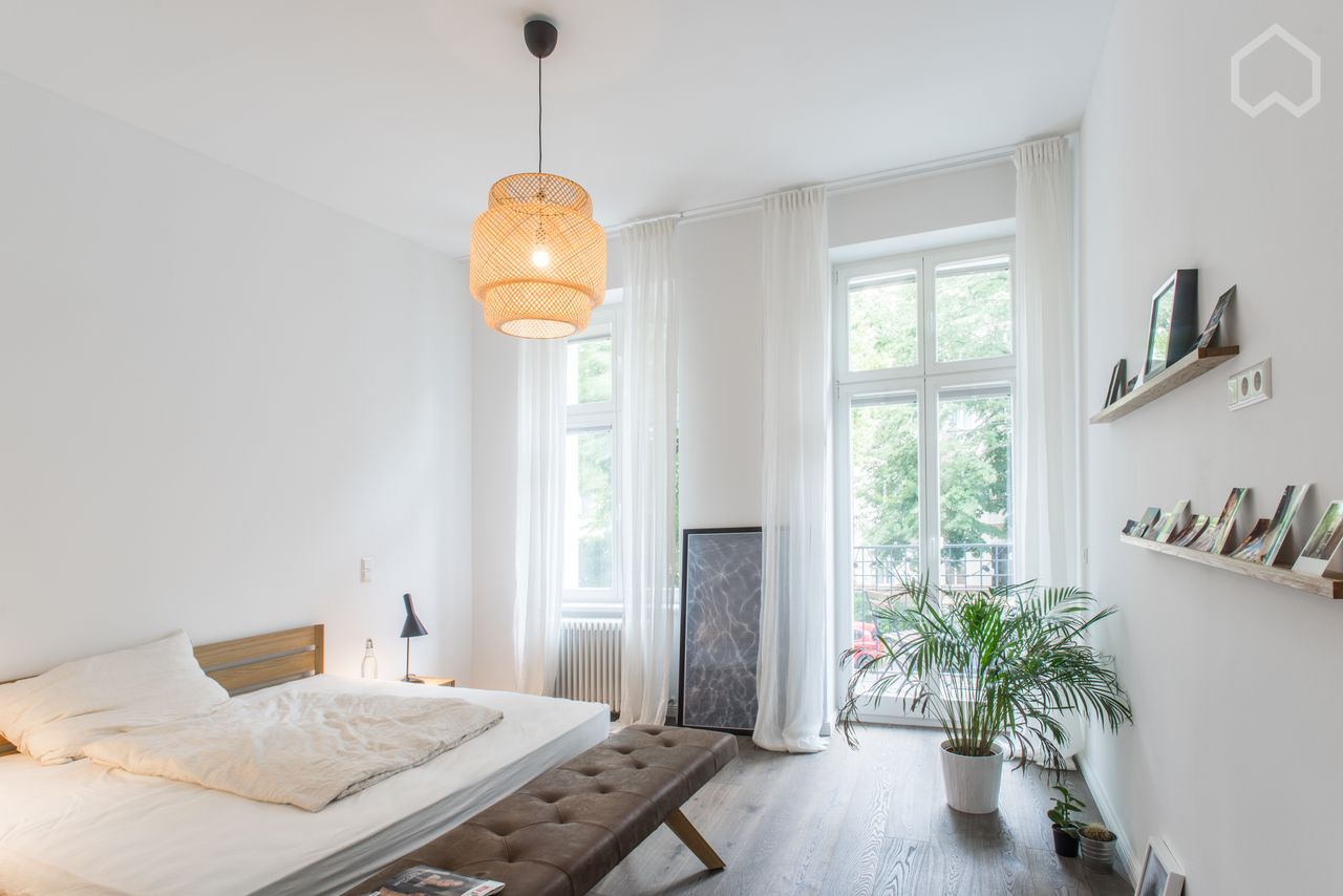 Newly furnished flat in fully renovated turn-of-the-century building (Kreuzberg)