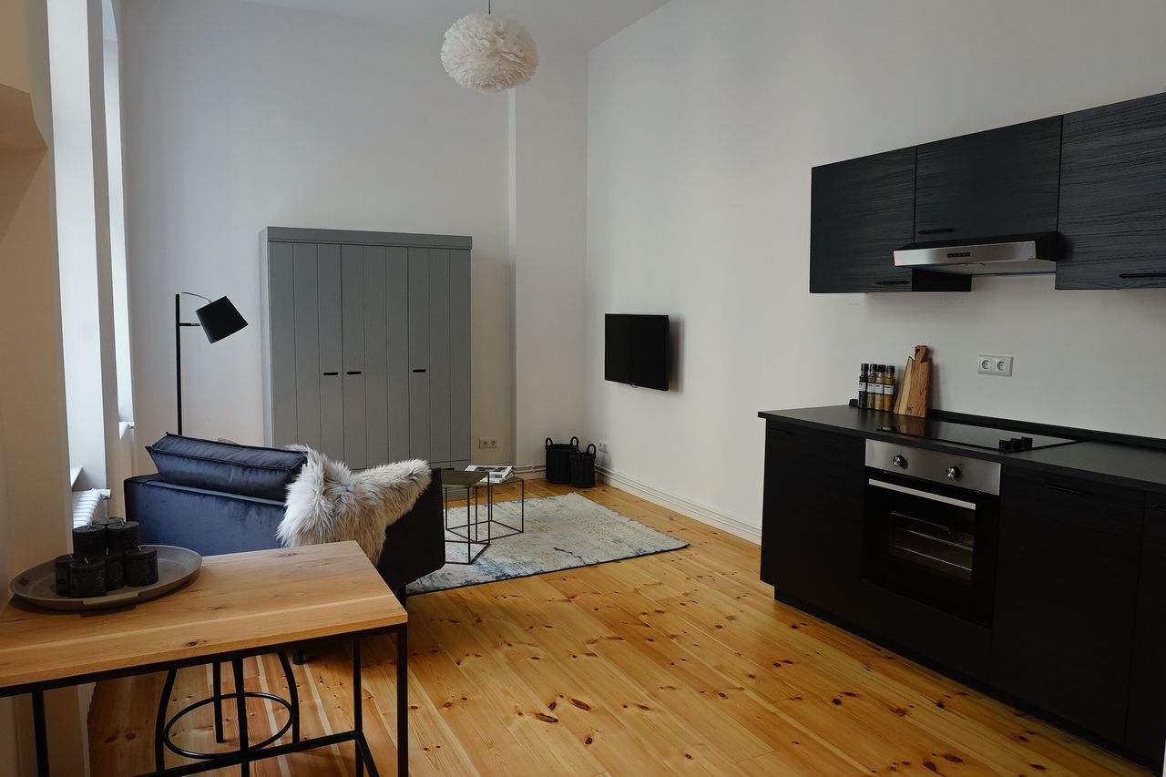 Stylish furnished apartment in great location (Berlin-Mitte/Schöneberg)