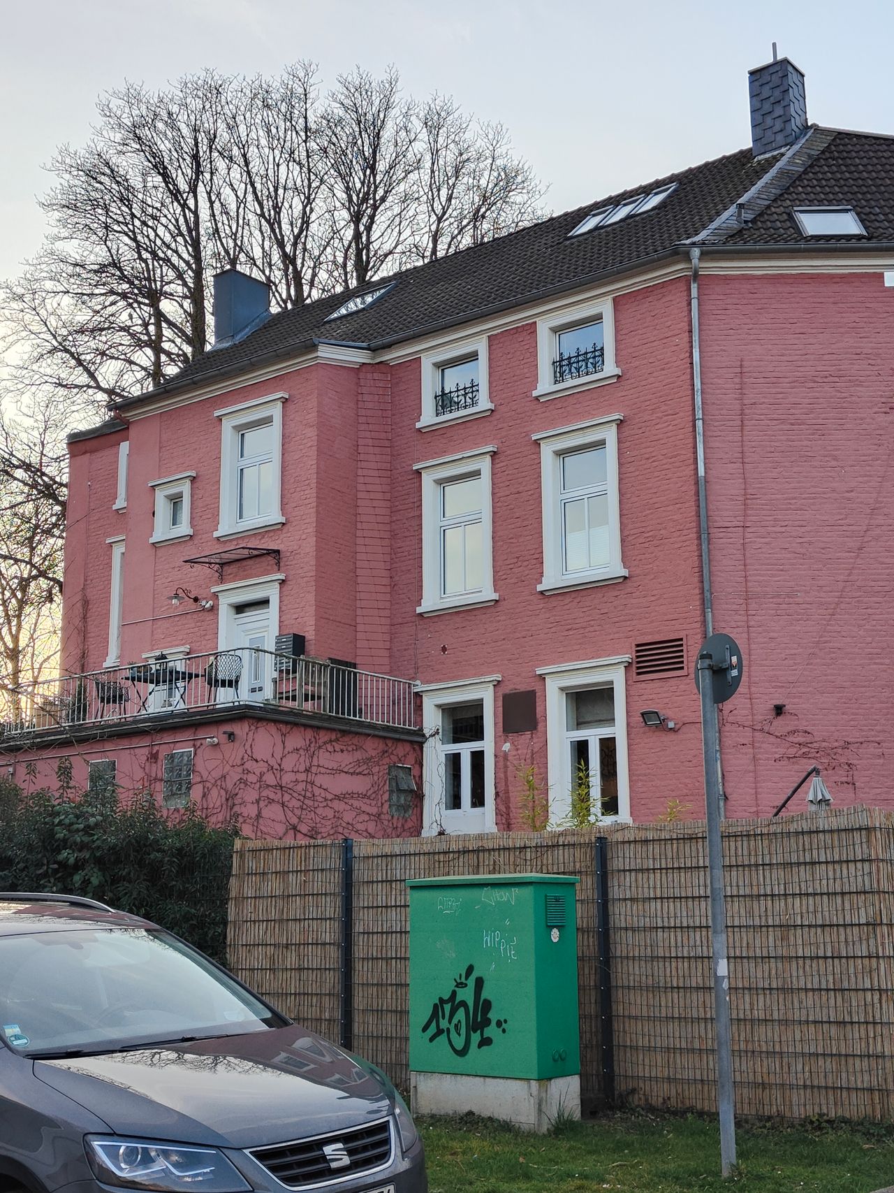 Galeriewohnung im Essener Süden mit Dachterrasse