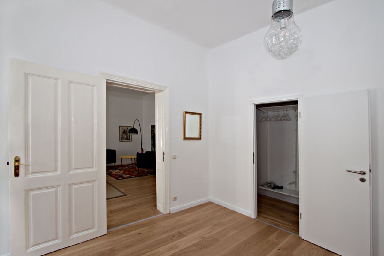 Modern, spacious apartment (Berlin Mitte)