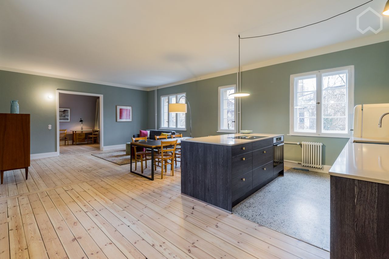 Beautifully renovated and spacious flat in quiet and central neighbourhoud in Charlottenburg