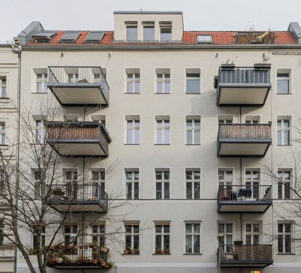 Rare jewel! 360-degree roof top terrace with sauna with a view of the TV-Tower for exclusive use in Prenzlauer Berg
