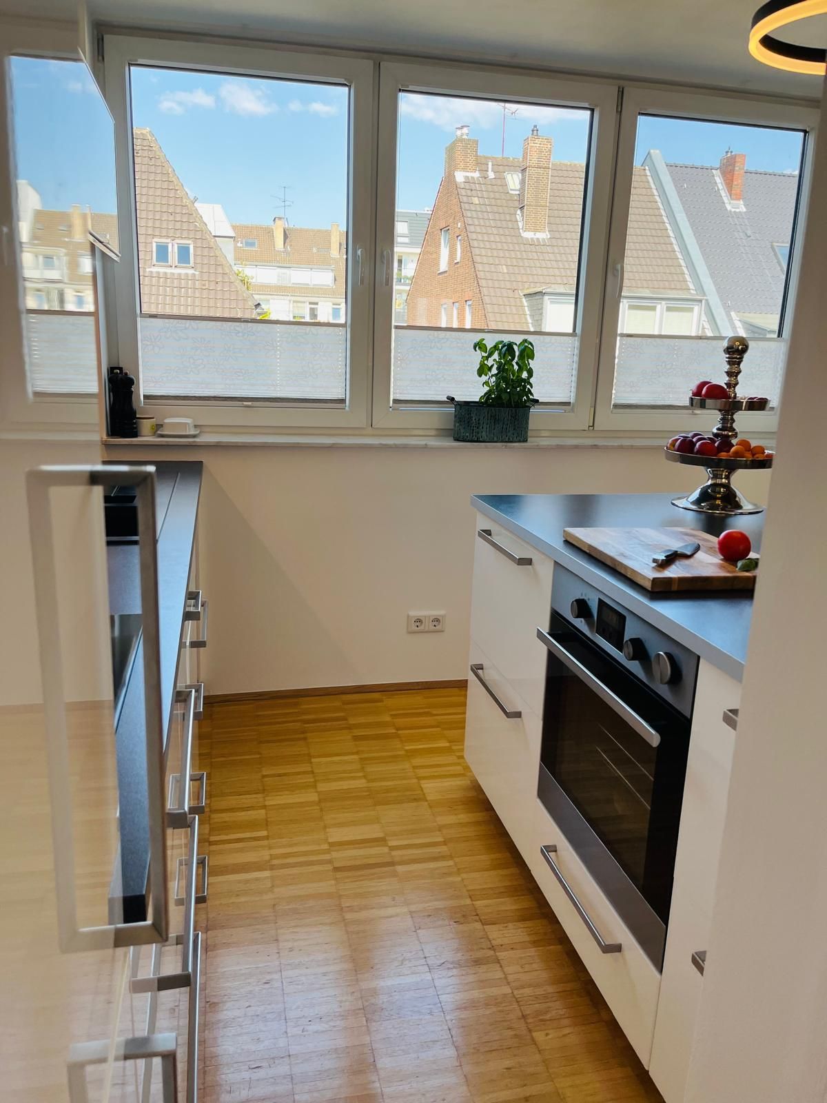 Furnished maisonette apartment in prime location in Düsseldorf-Oberkassel