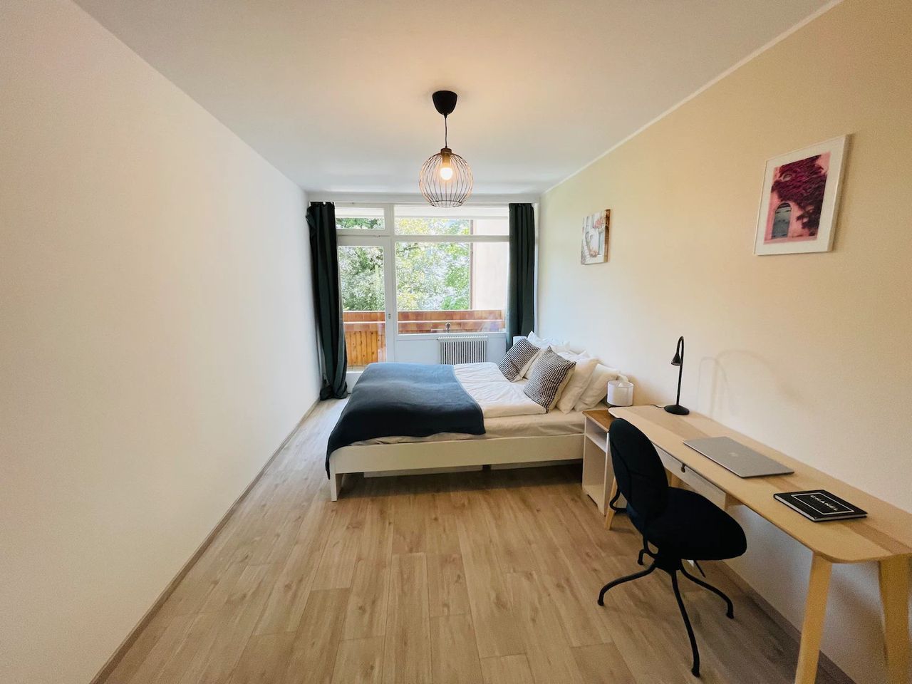 Sunny 1BR w/ big balcony, well connected, 1month+