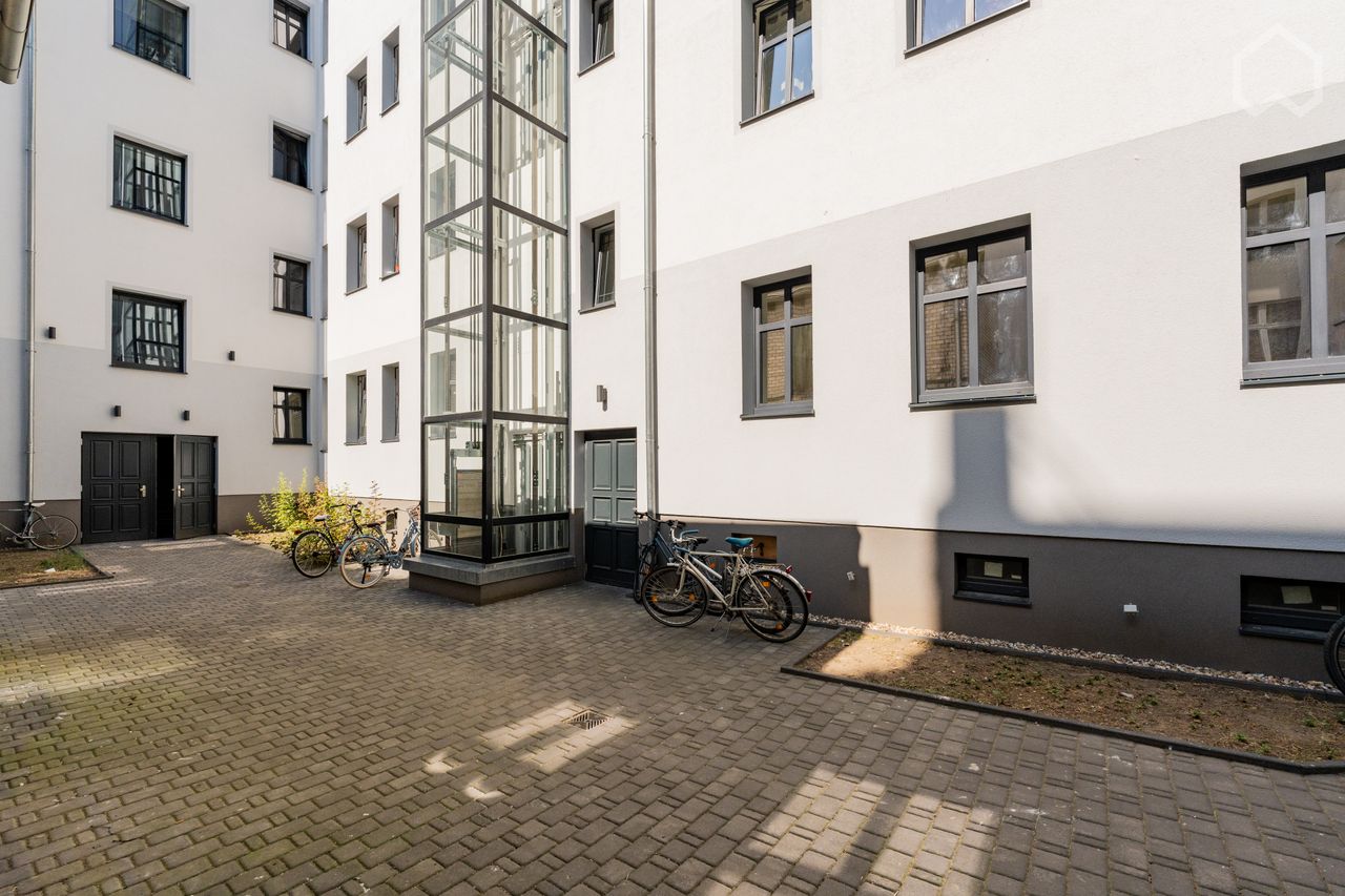 Modern luxury apartment in popular Friedrichshain-Kreuzberg