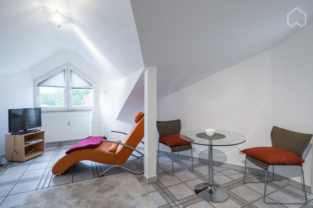 Bright apartment in quiet street and superb location Bockenheim