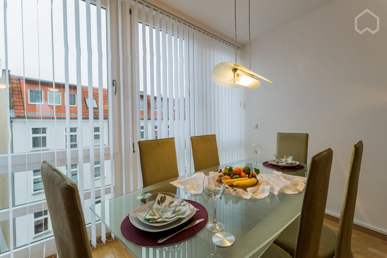 Sunny, airy and quiet duplex with balcony in the heart of Köpenick