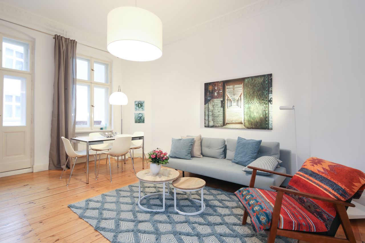 Bright and modern furnished 2 room apartment in Charlottenburg, Spree-proximity
