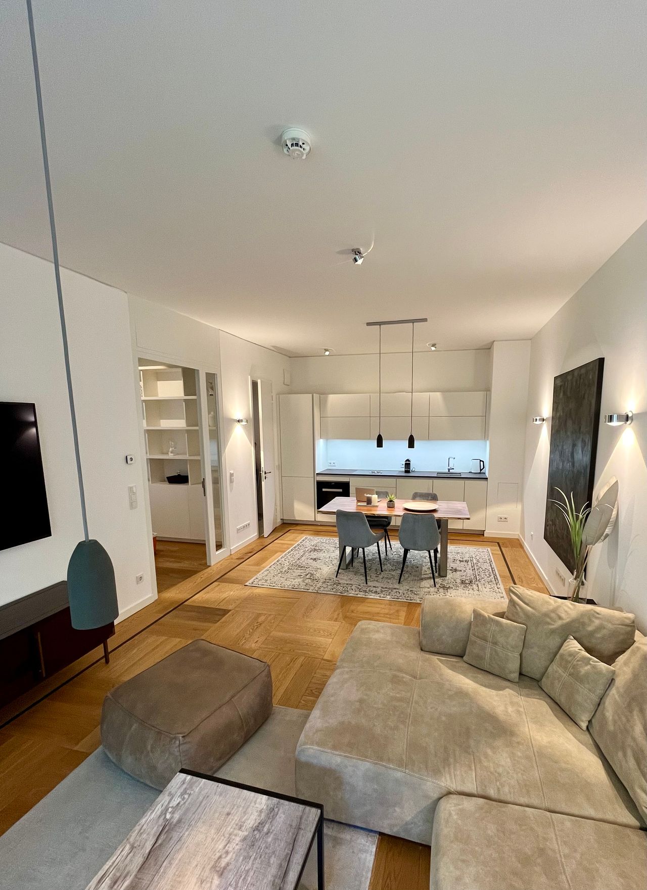 Luxury 1 bedroom apartment in best address of Berlin Mitte