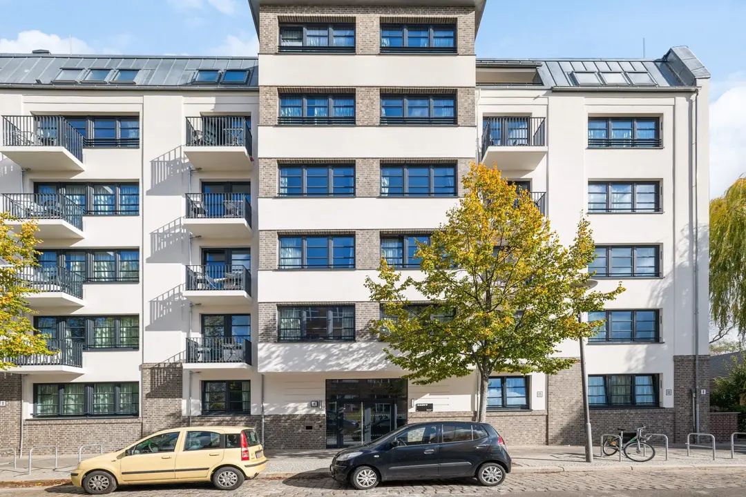 A fully furnished private apartment, ideal for a single person or a couple.