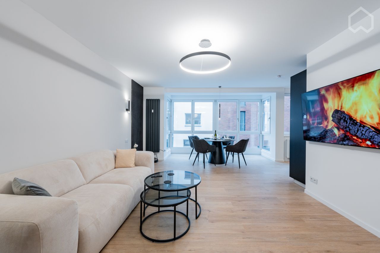Berlin-Mitte: Luxury 2 Rooms Apartment in best location at Hackescher Markt