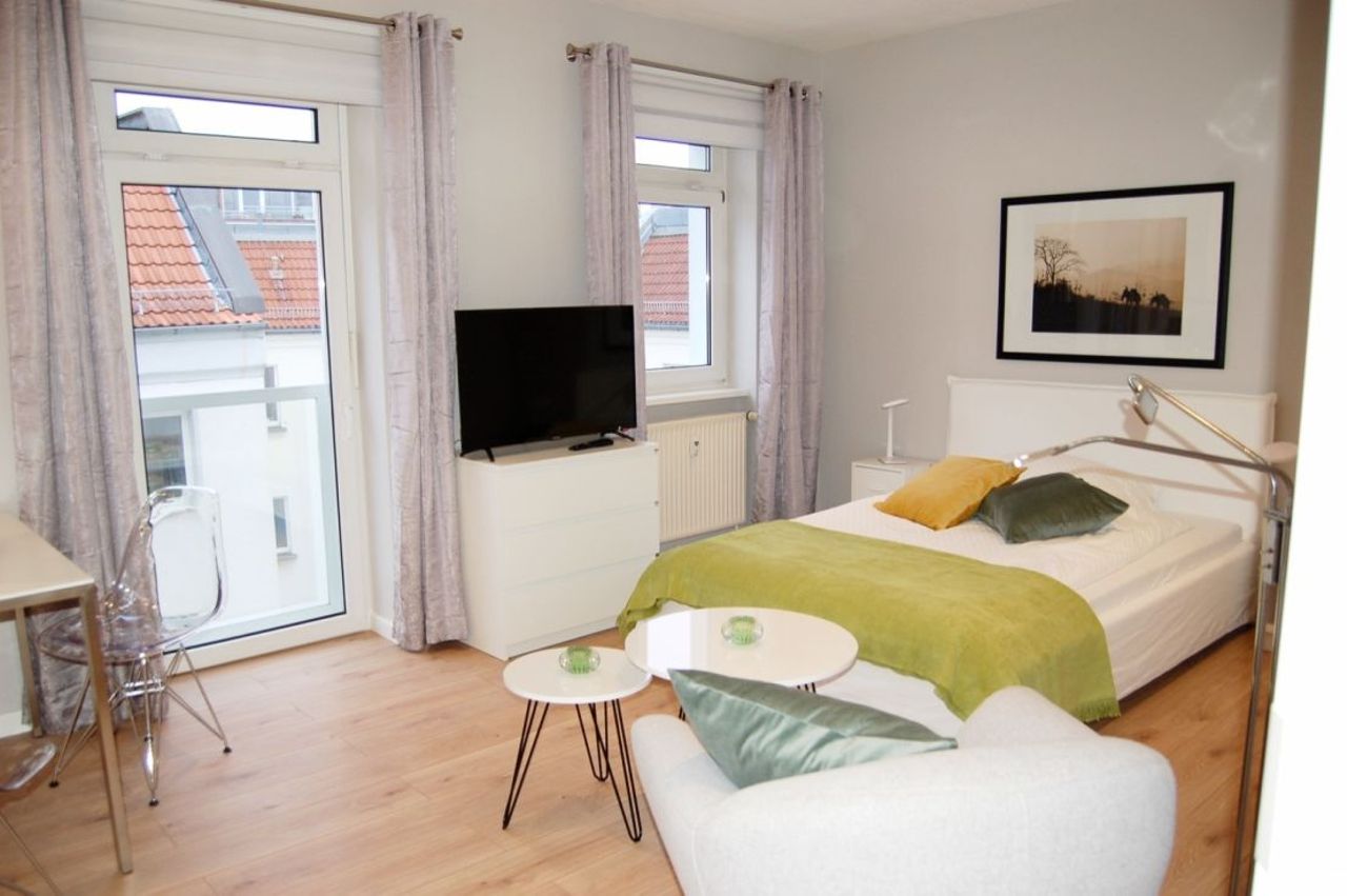 New apartment with personal service and great location