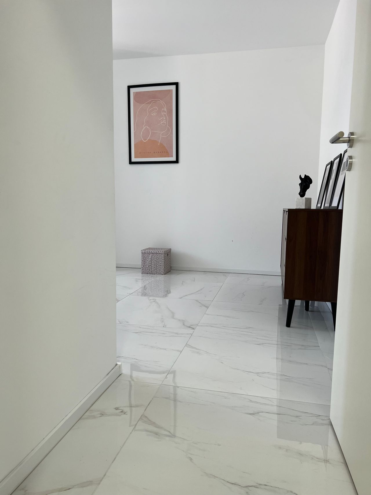 Newly built apartment 4 rooms 111 sqm - Furnished, kitchen, 2 bathrooms, balcony all inclusive near Rüninger See