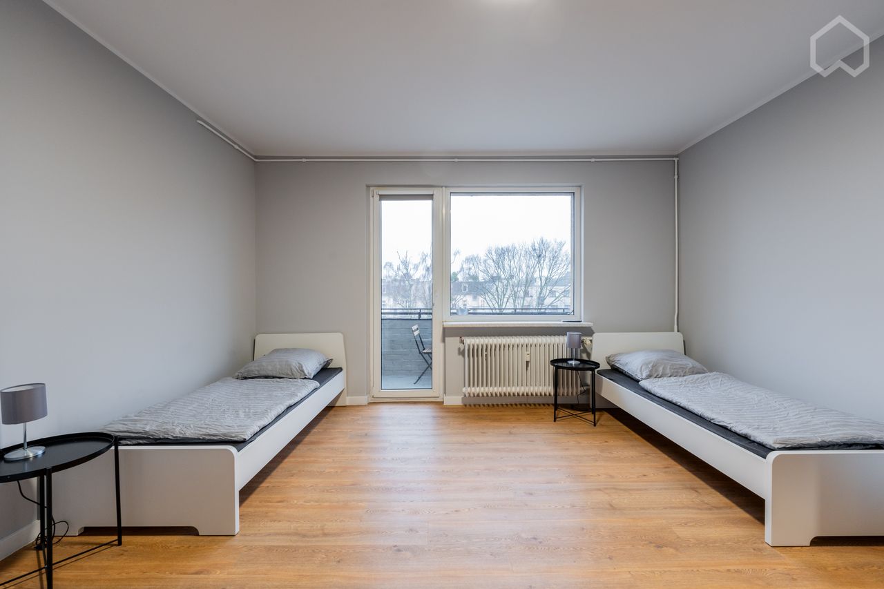 One room apartment in Berlin Charlottenburg - renovated