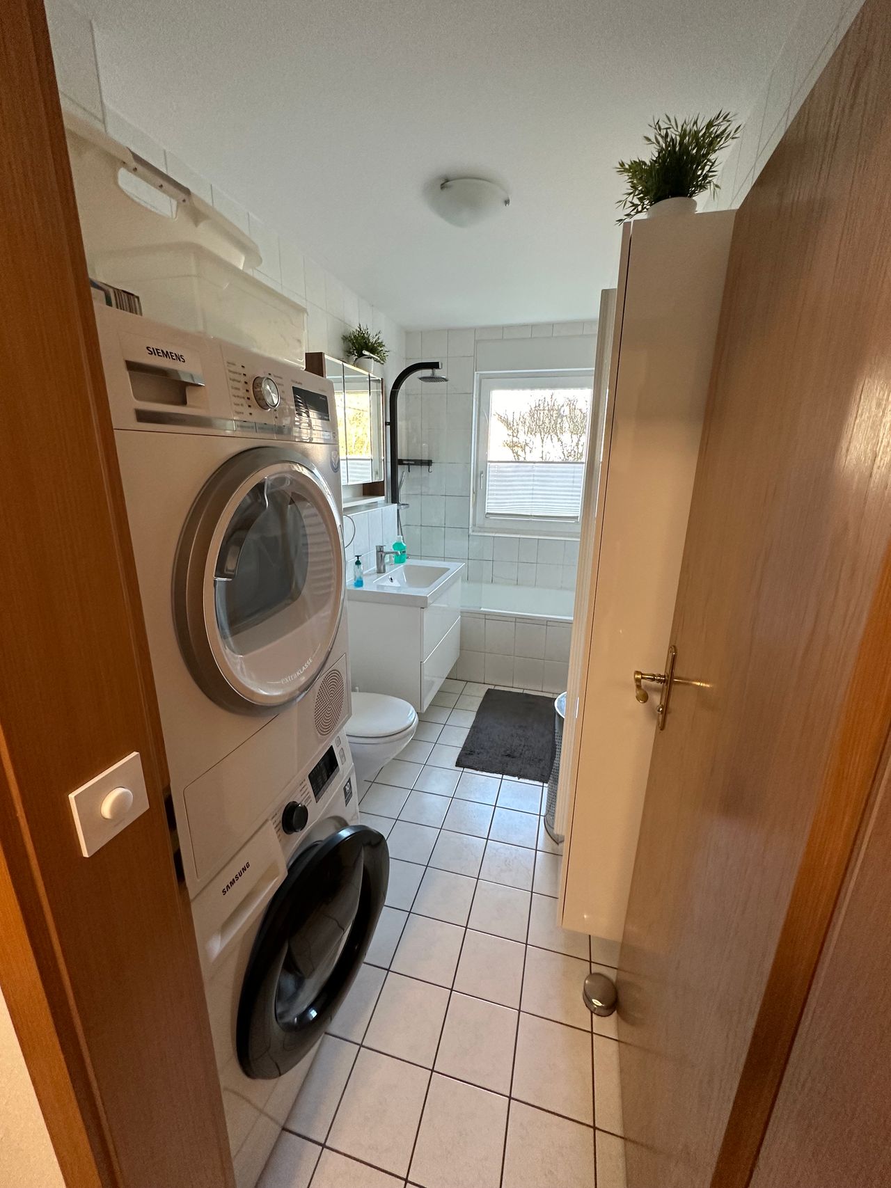 Stilvolle, helle 2-Zimmer-Wohnung mit Gartenblick – ideal zum Wohlfühlen & Arbeiten Wonderful, neat flat in Hellersdorf (Berlin)