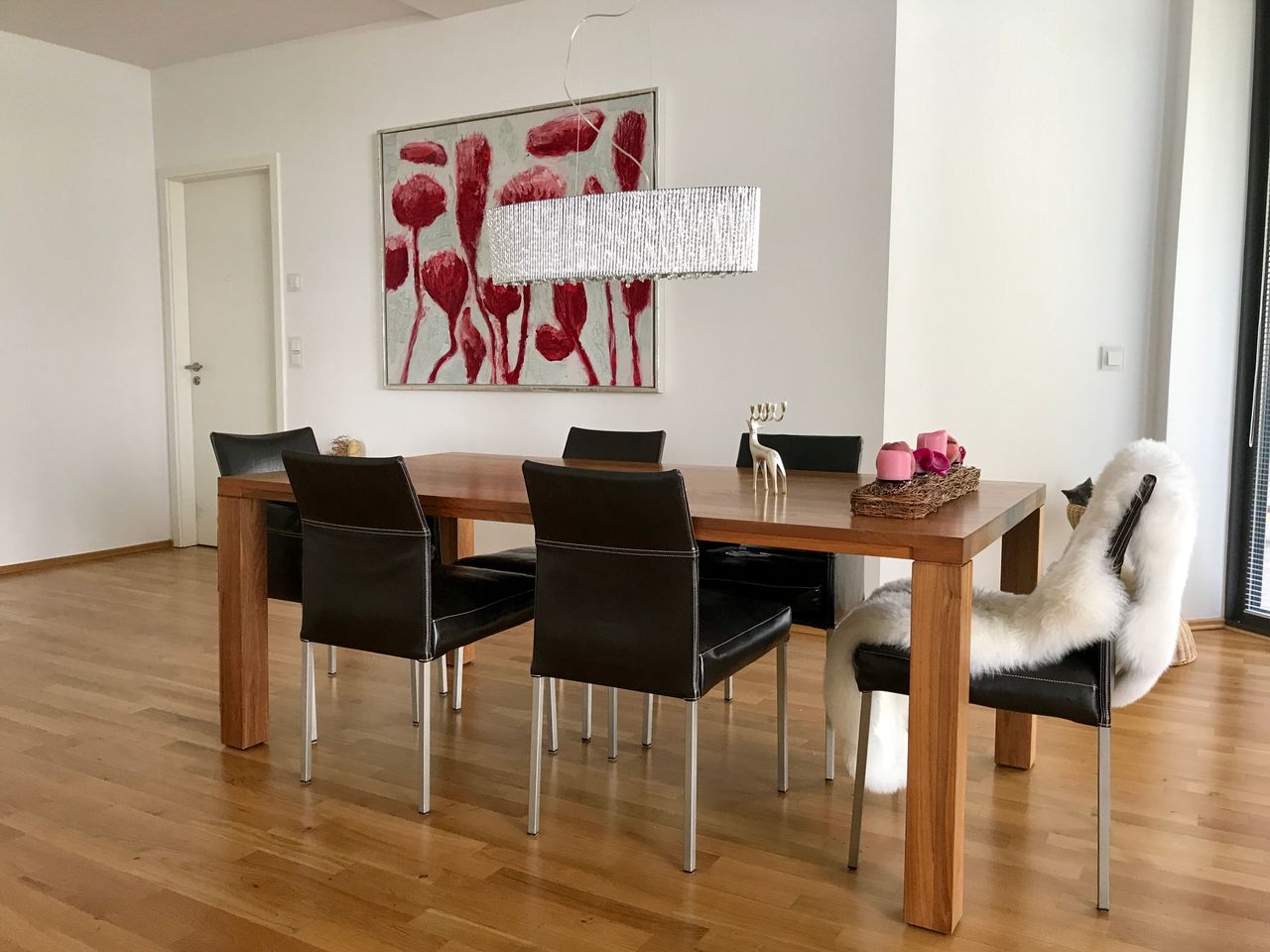 Luxury flat 117 sqm with private parking, 2 bathrooms, private gym and sauna, garden and rooftop terrace in Mitte