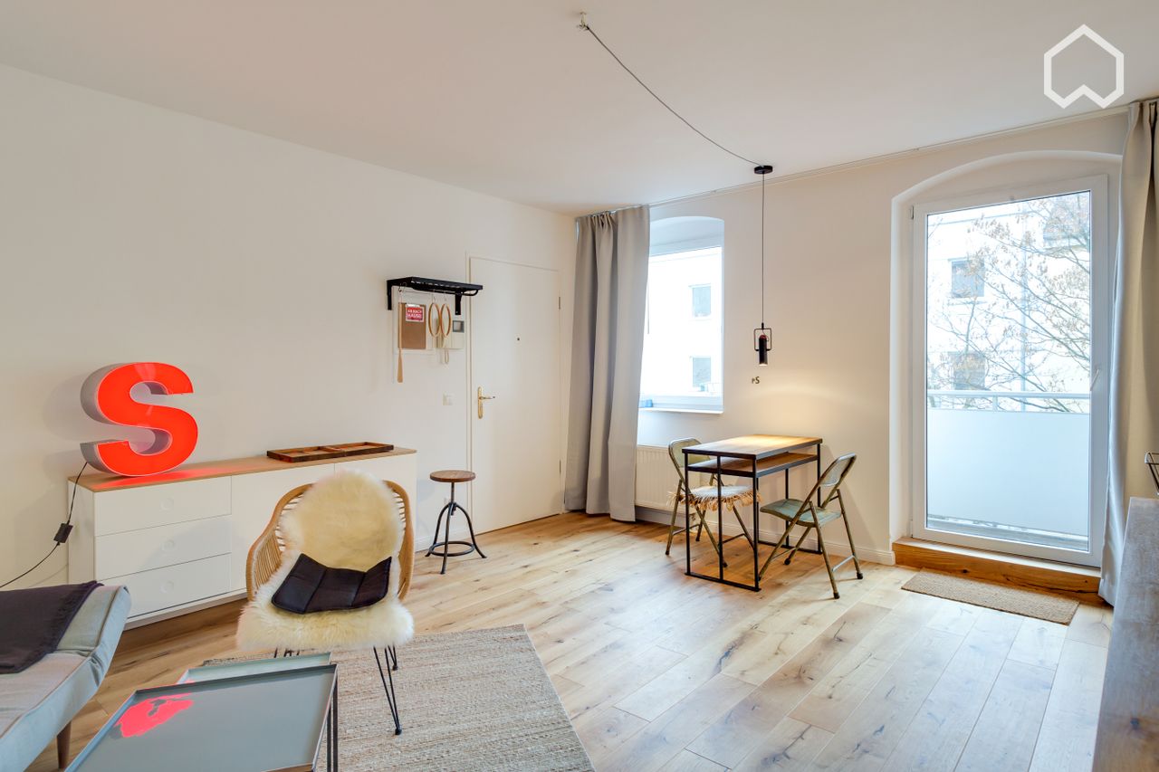 Awesome & charming flat in Prenzlauer Berg