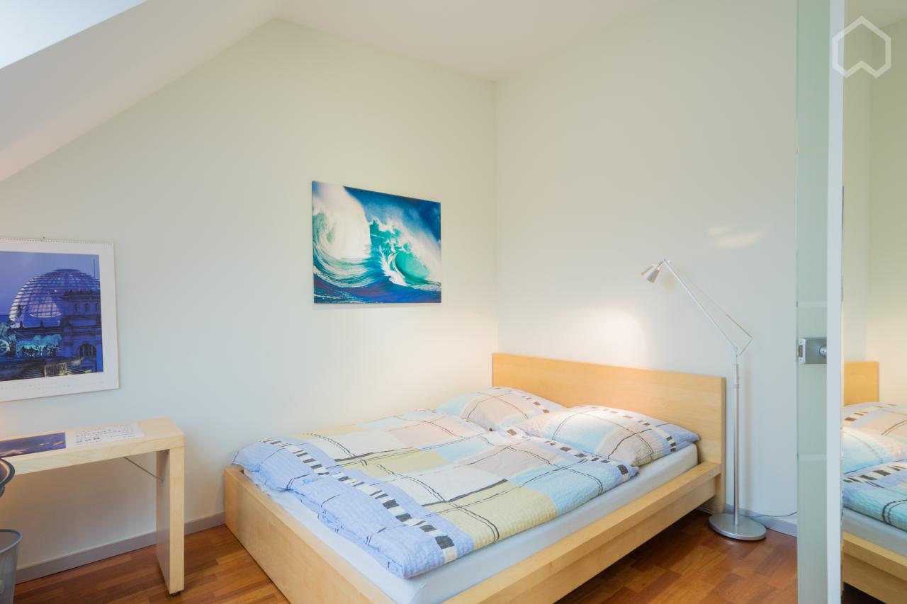 Pretty and quiet apartment close to center of Berlin. Perfect public transportations and very good infrastructur around
