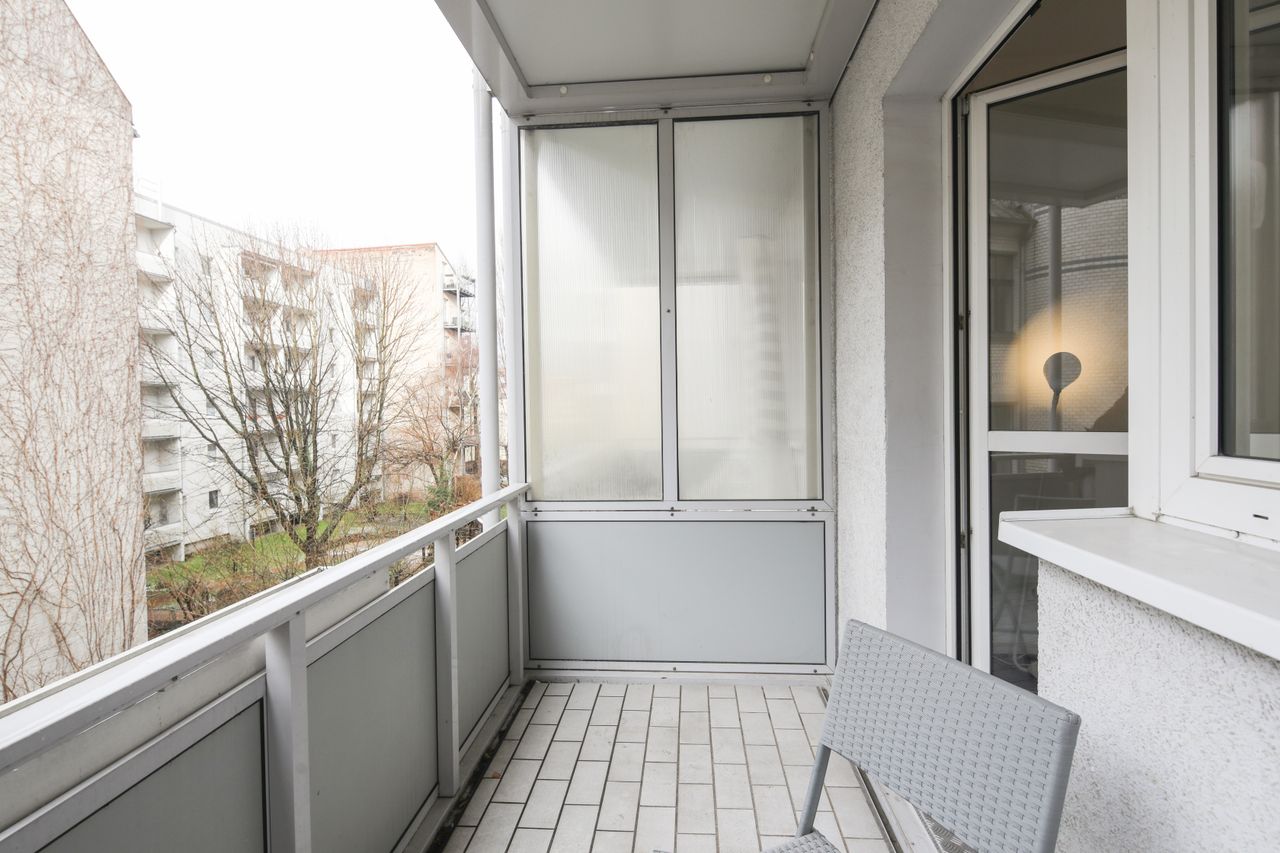 Pretty and charming 3 room flat in Mitte, near Alexanderplatz and Hackescher Markt