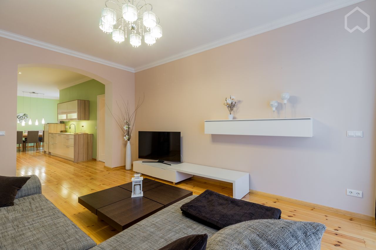 Stylish 121 sqm apartment with fireplace -  fully furnished and equipped