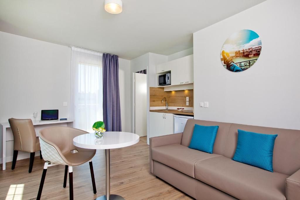 Modern 1-BR apartment with Free WiFi near Gare de Lyon: Comfort and Convenience in Paris