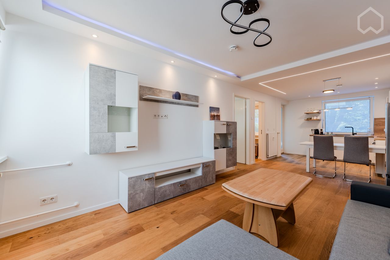 First Occupancy close to lake! 4-room flat, 2 balconies, Berlin-Schlachtensee