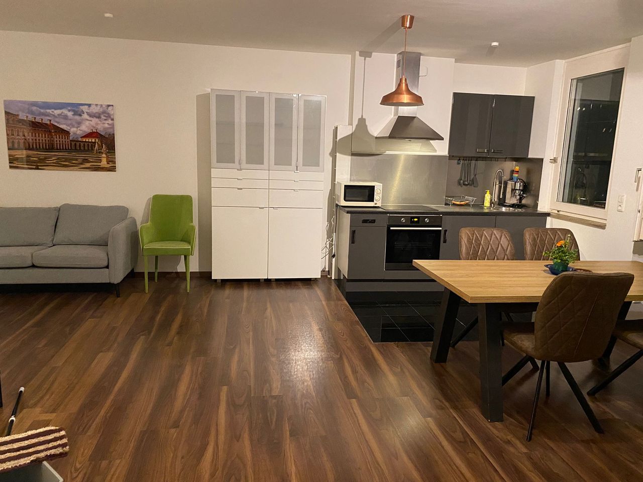 Fashionable 1 bed room apartment in München with underground parking