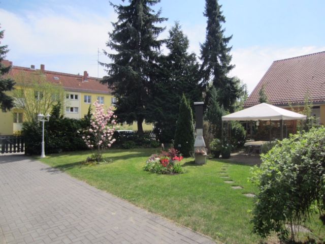 Quiet house with its own garden, right next to the forest