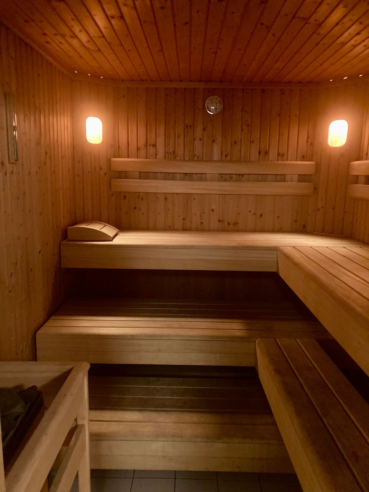 Peaceful and Cozy Apartement with Balcony, Sauna & Garden View – Fully Furnished