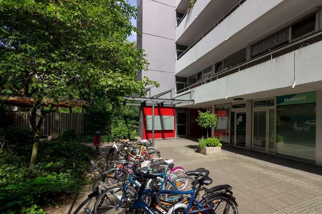 Beautiful, well-equipped 3 room apartment with parking space near Cologne