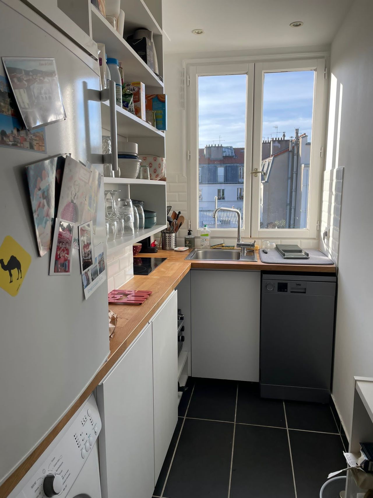 Beautiful two bedrooms near Rue des Martyrs central Paris