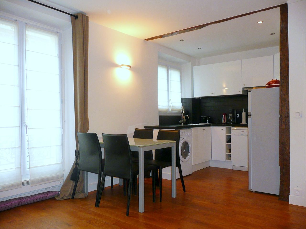 Rue de Grenelle - lovely apartment near Eiffel Tower