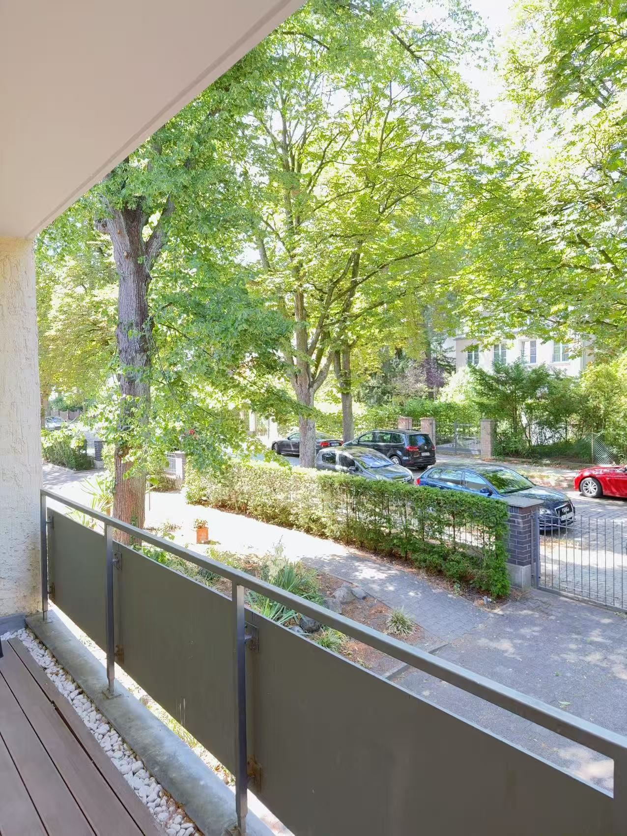 First Occupancy close to lake! 4-room flat, 2 balconies, Schlachtensee
