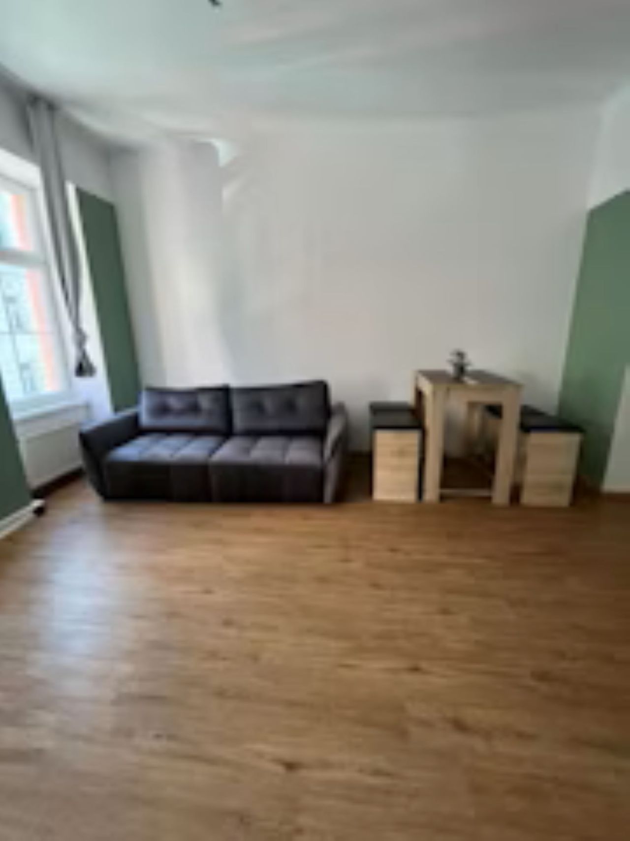 Bright, nice home near school (Wien)