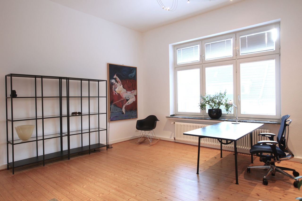 Beletage: Quiet 3-room apartment (115 sqm) with terrace - Top residential area at the city park