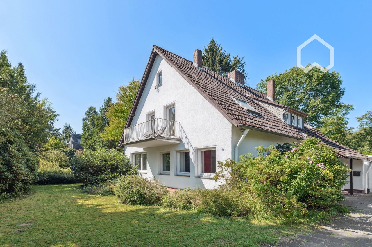 Spacious house with a large garden in the green Cologne-Brück, good connection to the airport, trade fair and city center