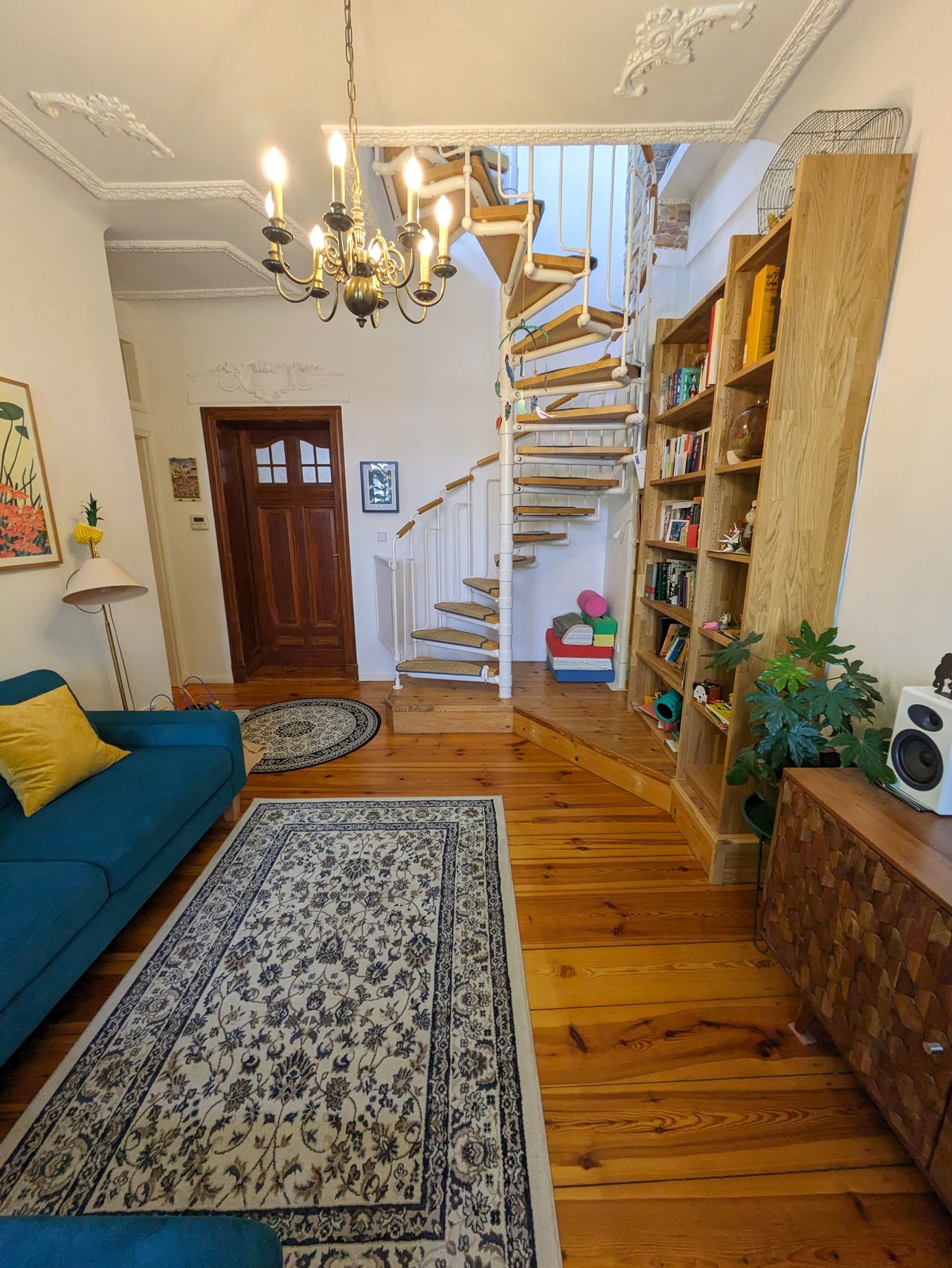 Beautiful maisonette family home in central location close to the river Spree and Tiergarten park.