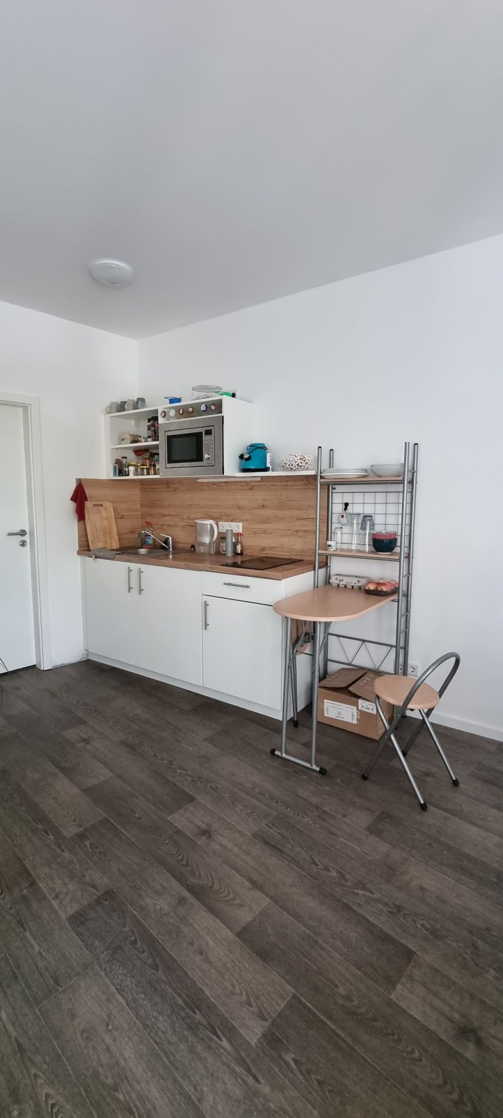 Möbliertes Studio-Apartment zur Kurzzeitmiete in Litchtenberg (19. Aug 2024 - 28. Feb 2025)
