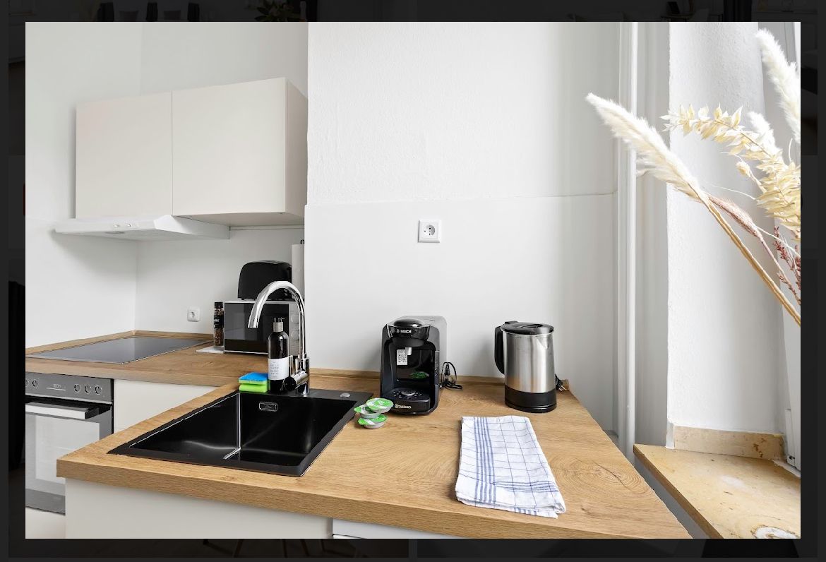 Modern City Flat - Central & Bright