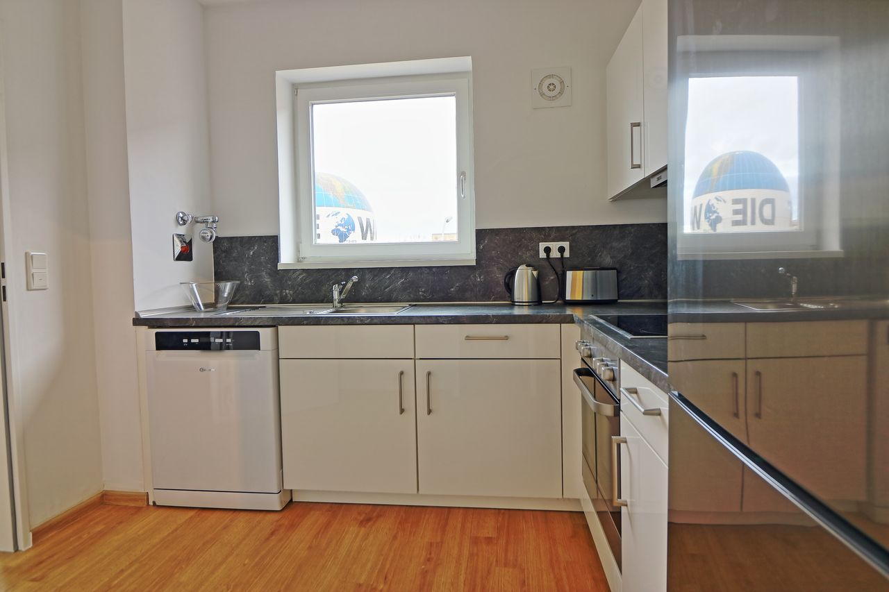 Beautiful furnished 3 room apartment in central location of Berlin