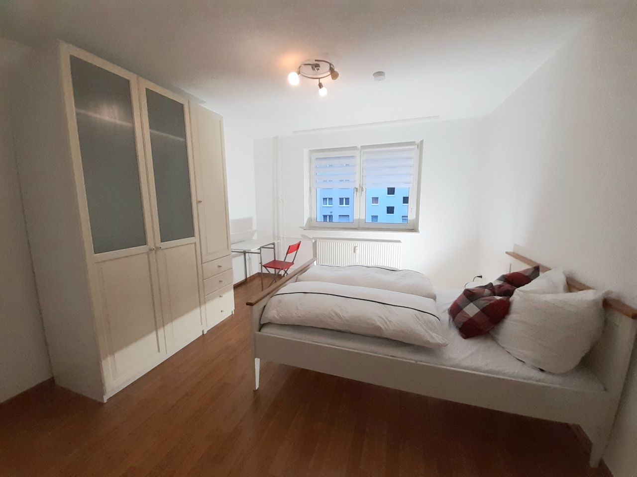 D - E - F - KR Frankfurt Niederrad Perfect shaped appartment including everything that you need, 3 rooms and balcony