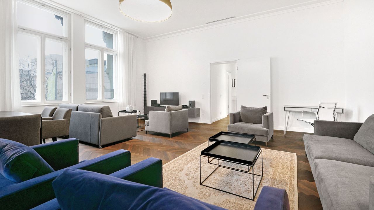 3-Room Luxury Apartment in Berlin Mitte