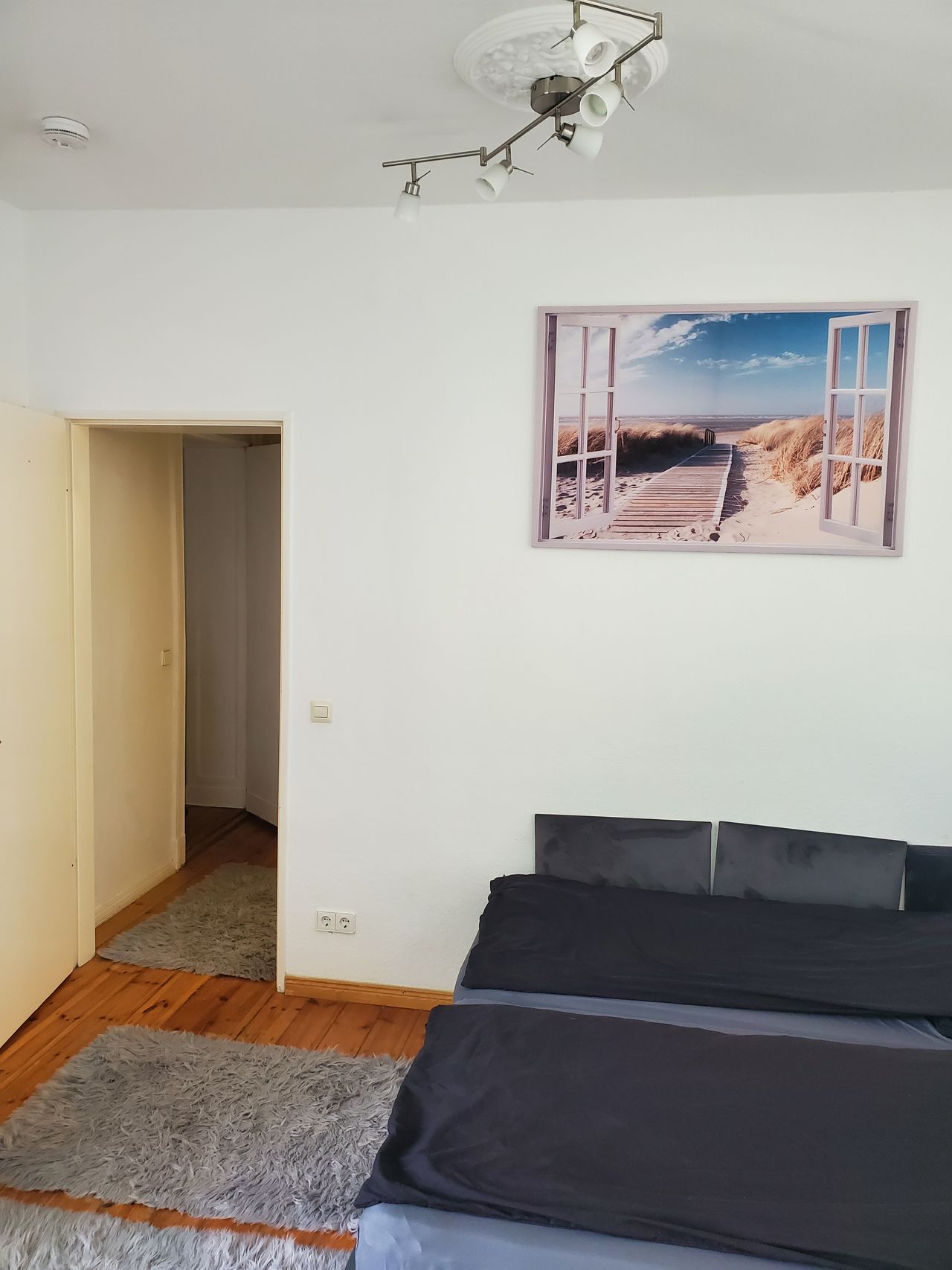 Neat & cute home (Charlottenburg)